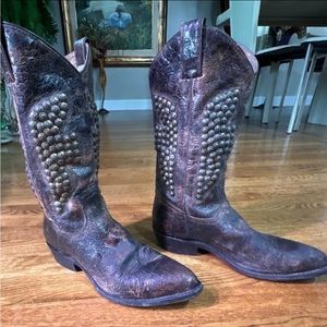 Frye Billy hammered studded boots aged style in brown